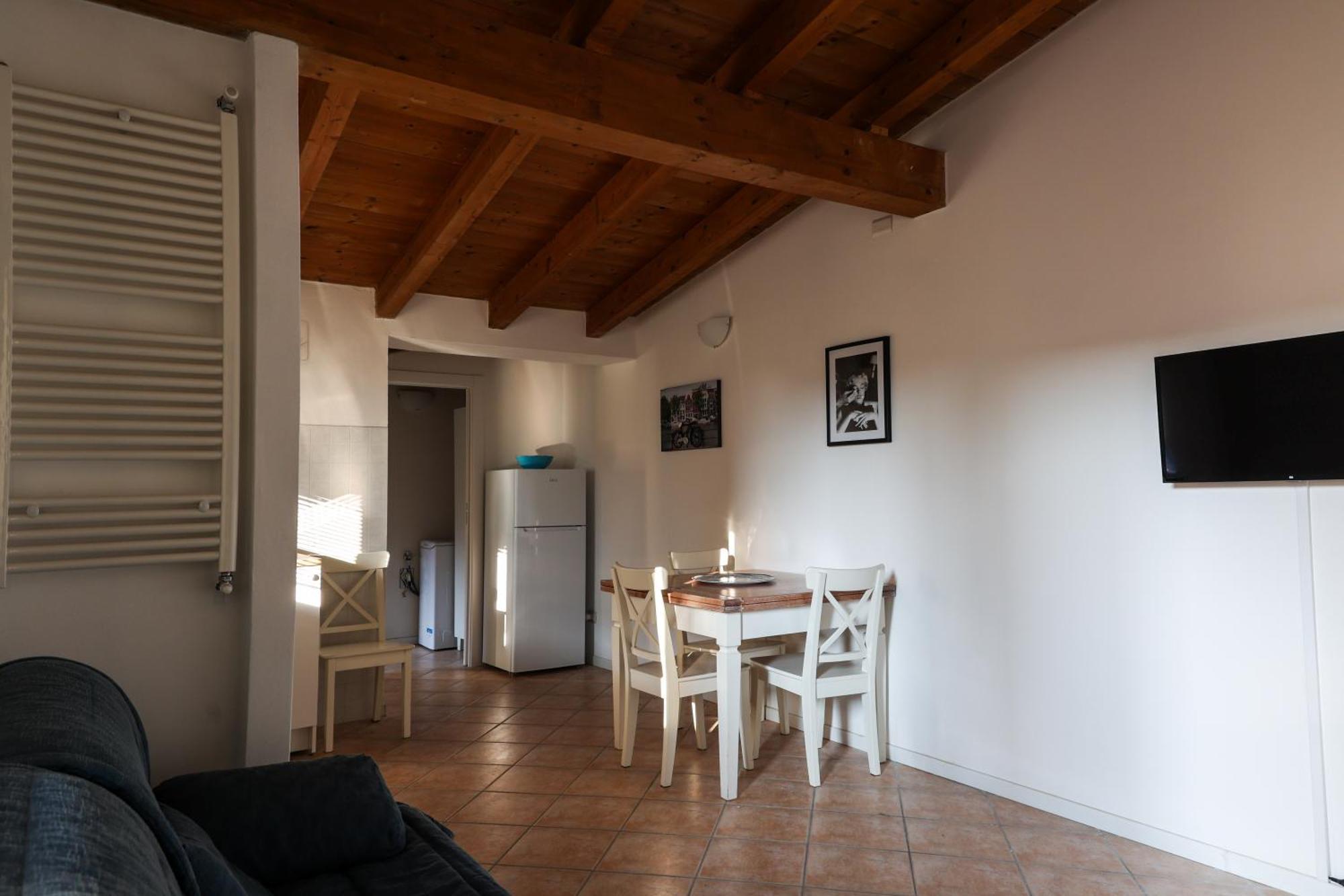 La Casa Di Rosy Apartment Oleggio Exterior foto
